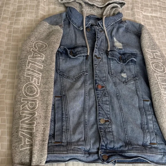 Hollister Blue Denim Jacket with Gray Sleeves - Picture 7 of 11